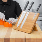 Juego de cuchillos con tabla magnética de bambú y mango negro de 5 piezas Mercer Culinary Renaissance® M21970BM