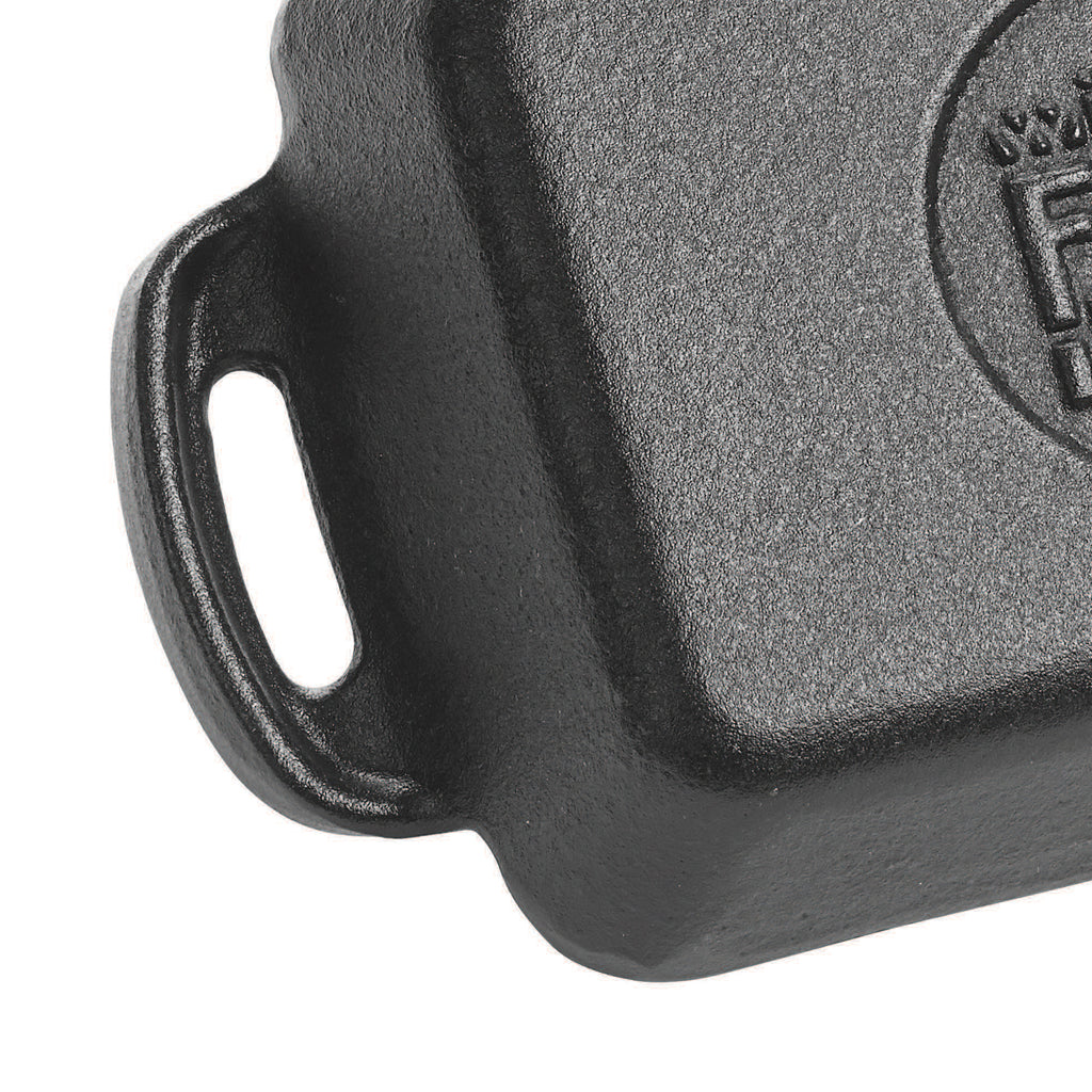 Mini sartén rectangular de hierro fundido FireIron de 10 oz, 5-7/8" x 4-1/8" WINCO