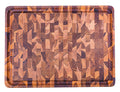 Tabla de picar rectangular de madera con patrón end grain en tonos marrones y canal perimetral para jugos